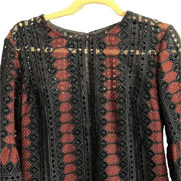 Trina Turk Crochet Lace Shift Dress Size 4 Blue Burgundy Bell Sleeve Boho Fairy - Picture 6 of 9